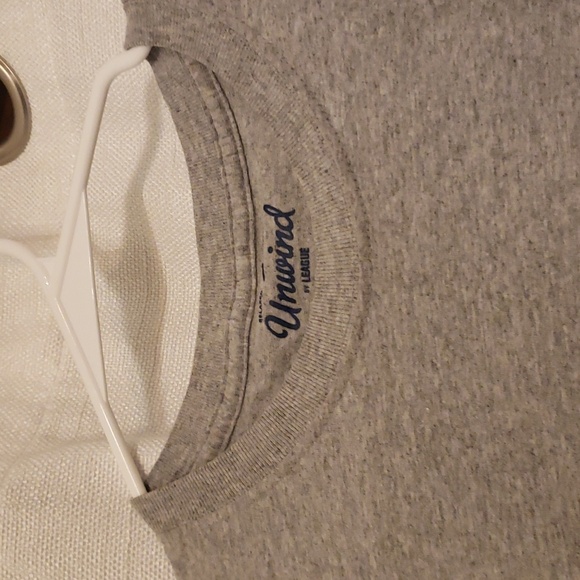 Kansas University Mom gray short sleeve  t-shirt size medium by Unwind - Picture 3 of 8